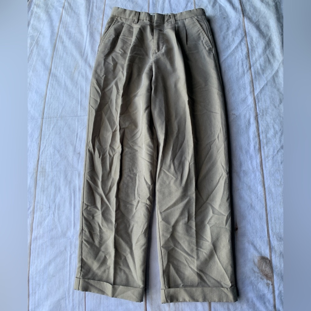 George Khaki Dress Pants Size 14. Inseam 25”